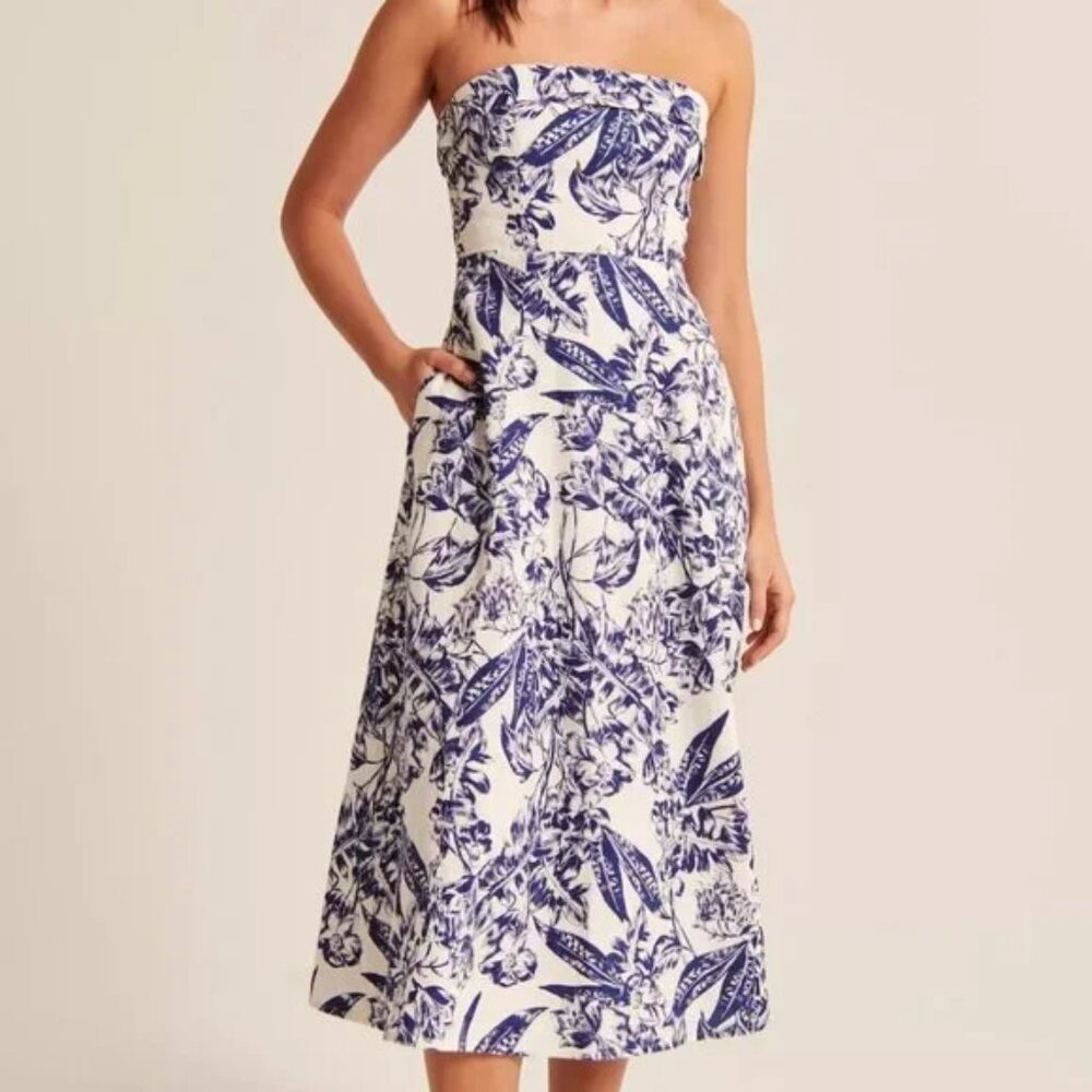 Abercrombie & Fitch Strapless Linen-Blend Midi Dress in Blue Floral